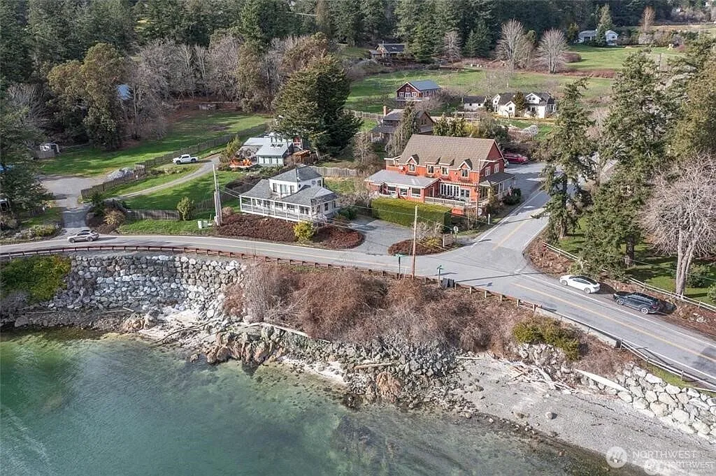4362 Crow Valley Rd. photo 1