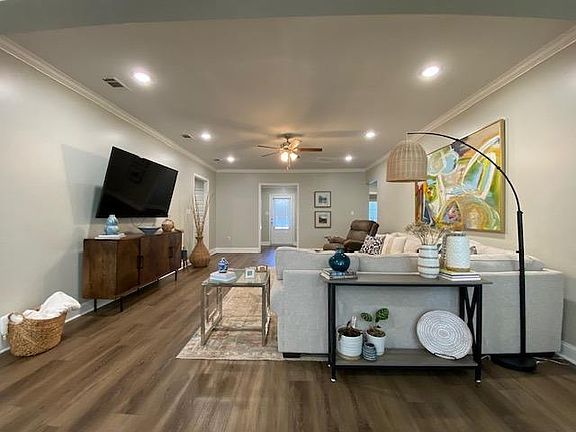 5th image of 3675 Deidra Miller Cir