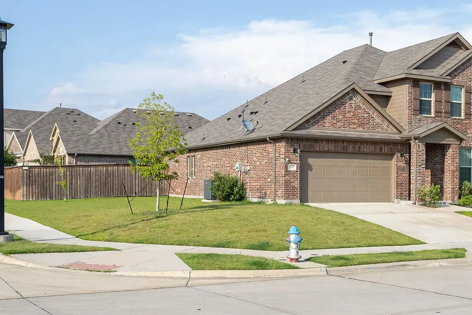 You will fall in love from the minute you arrive at this absolutely stunning home! — Photo 2