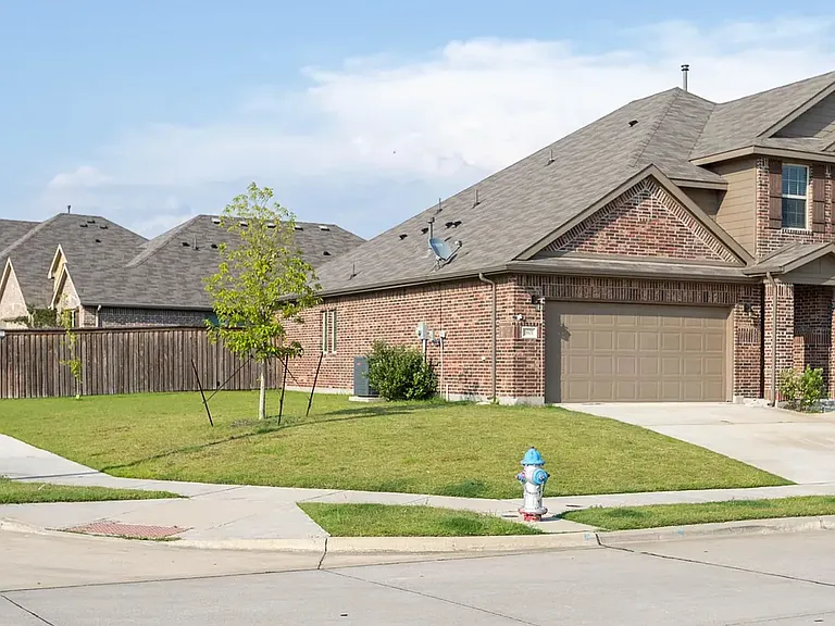 2601 Sun Creek Dr — Photo 2