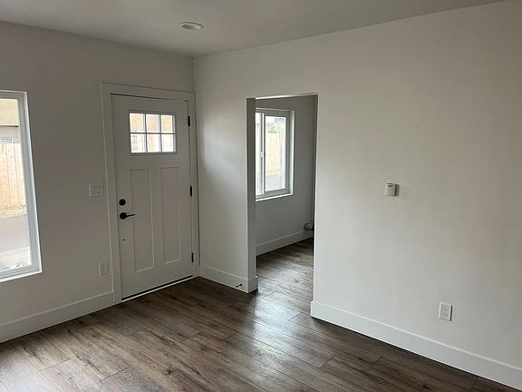 3rd image of 1489 Brighton Ave APT B