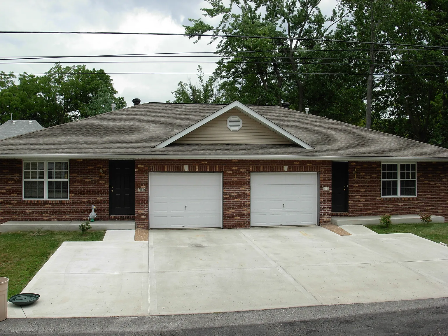 2 bed, 1088 sqft, $1,350 — Photo 2