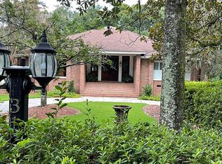 312 S Hickory St, Summerville, SC 29483