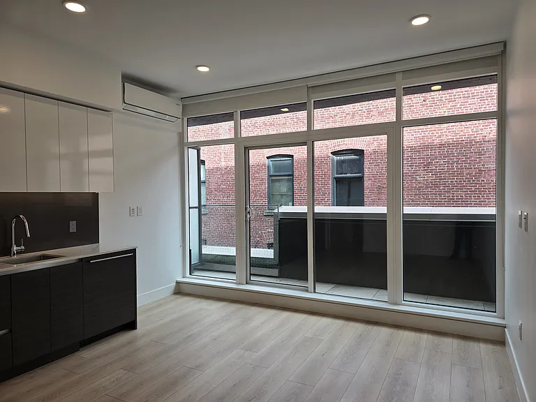 333 Carrall St #302 — Photo 9