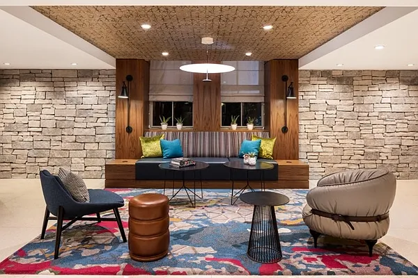 Rented by Greystar | media 22