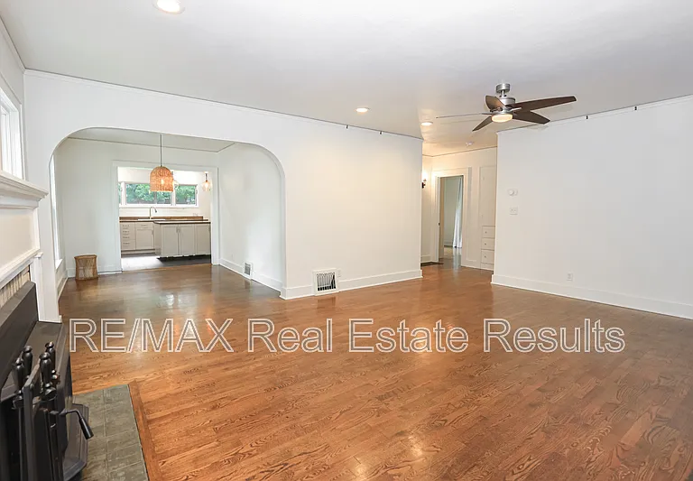 610 N Olive Ave — Photo 14