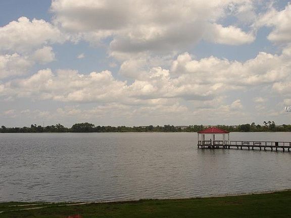 4th image of 4250 Corrine Dr #7-302