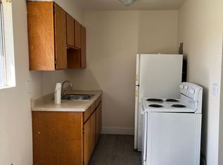 183 Palm Ave APT 3, Bullhead City, AZ 86429