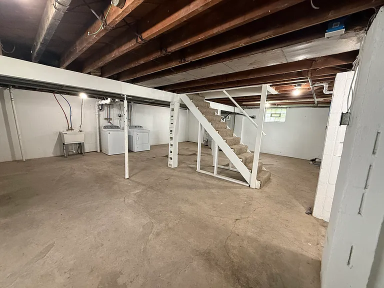 3111 Auberle St — Photo 10