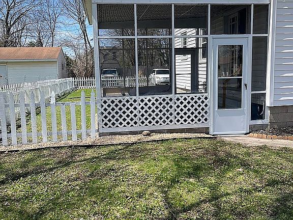 4th image of 414 Chestnut Ave