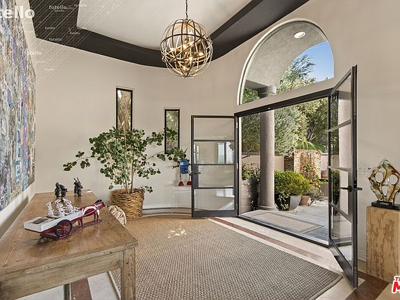 3rd image of 4039 Cody Rd