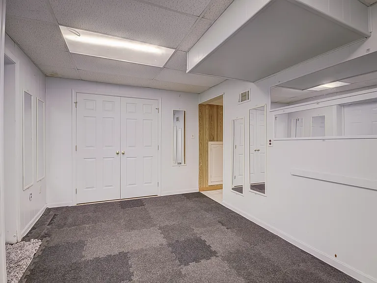 13907 Concord Ave — Photo 51