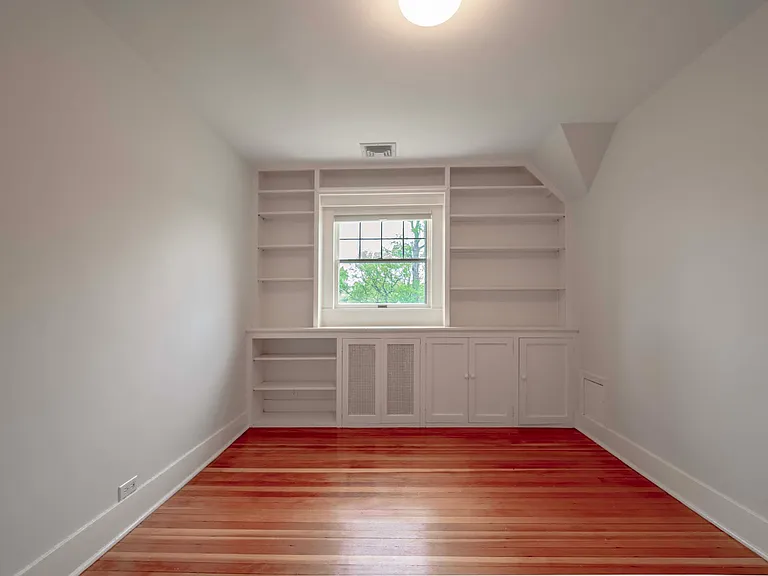 62 Summit Ave — Photo 19