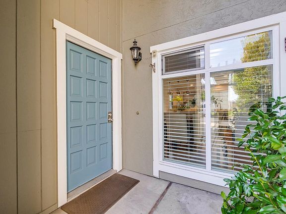 3rd image of 733 Aries Ln