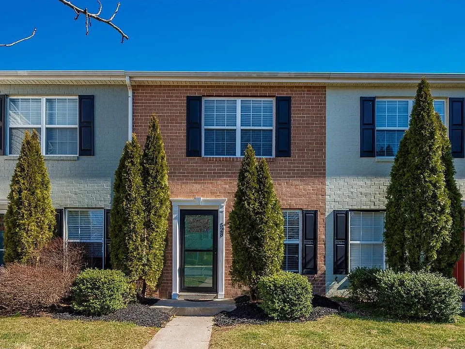 528 Lancaster Pl
