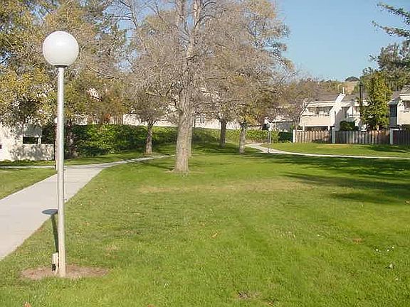 5th image of 1803 Flint Creek Ct