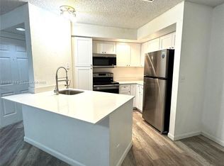 3390 Pinewalk Dr N APT 1016, Pompano Beach, FL 33063