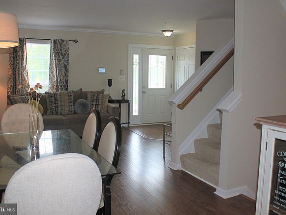 5th image of 226 Goldsborough Dr