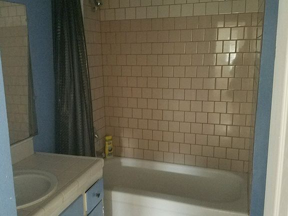 4th image of 4530 N Hughes Ave