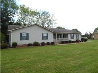 801 2nd St, Lawrenceburg, TN 38464