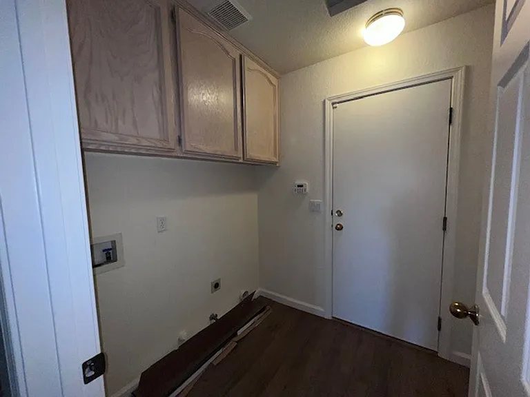 8848 Hiddenspring Way — Photo 7