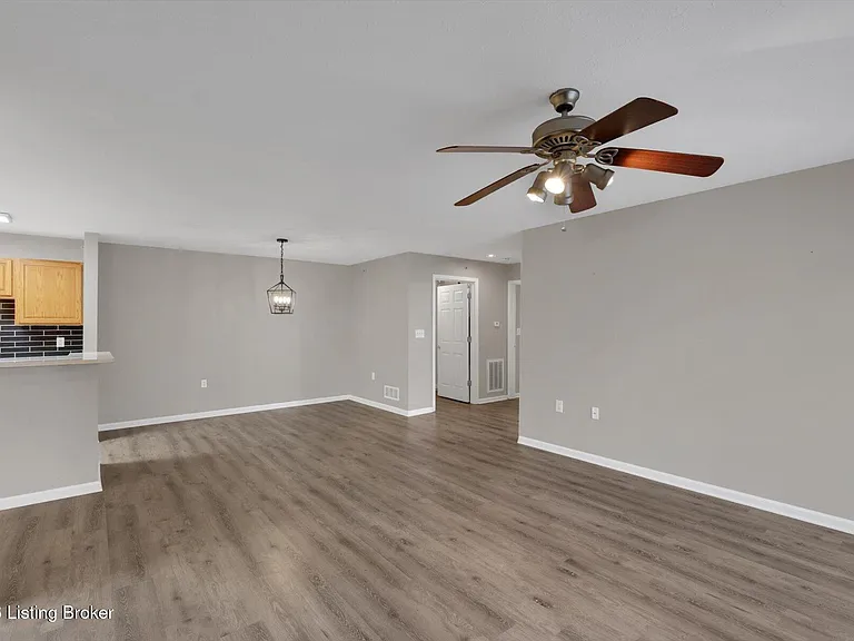 6403 Shelton Cir #102 — Photo 5