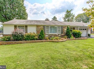 41 N Westview Ave, Trevose, PA 19053