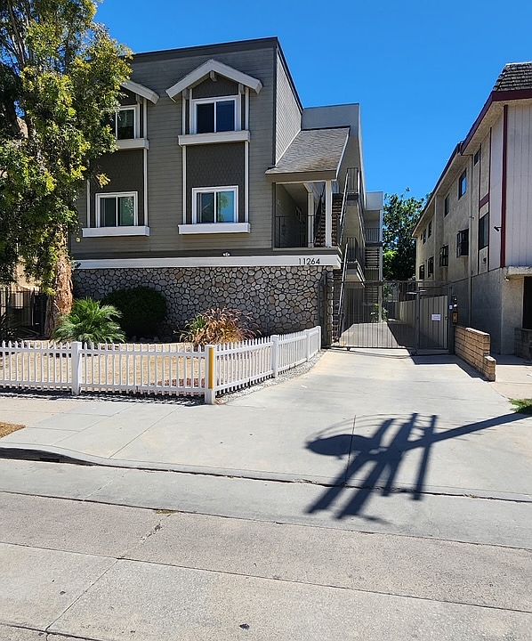 1st image of 11264 Morrison St #303