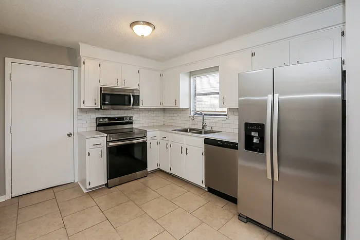 507 Twin Pine Cv — Photo 6