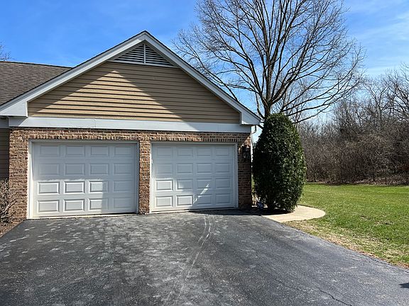 2nd image of 125 Camden Ct