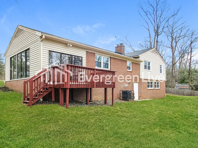 5426 Garden Lake Dr — Photo 19