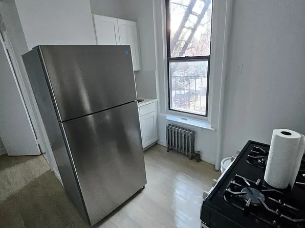 381 E 151st St #3A, Bronx, NY 10455