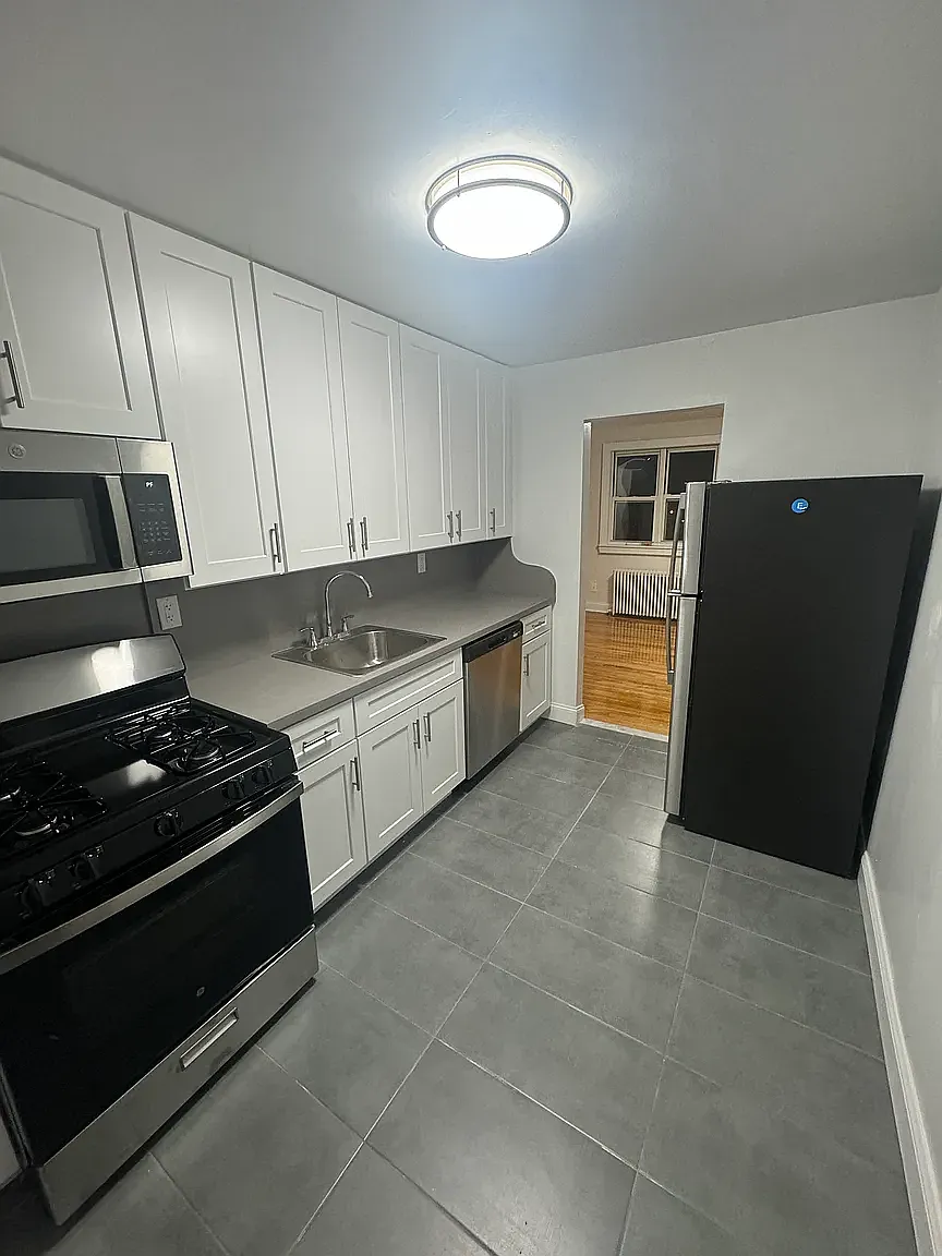 65-18 223rd Place — Photo 2
