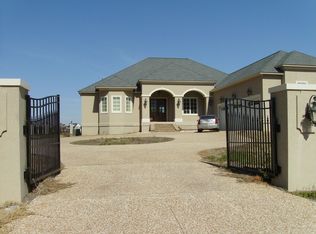 303 Ironhorse Ct, Albany, GA 31721
