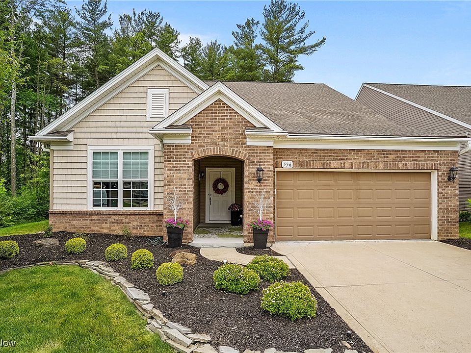 1st image of 556 Heritage Woods Dr