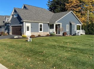 3 Greenpoint Trl, Pittsford, NY 14534