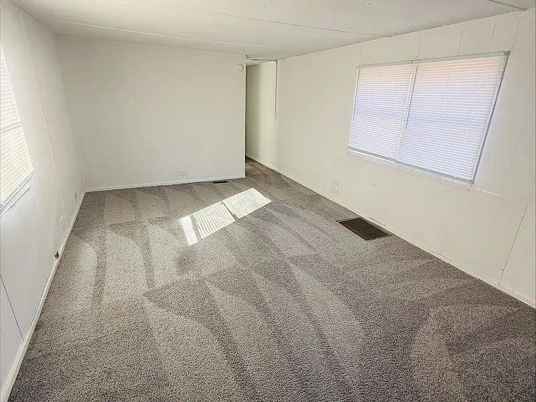535 Rocwood Dr #8 — Photo 5