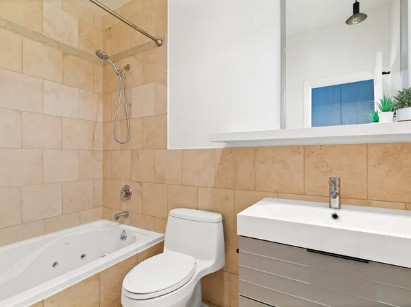 667 De Graw Street image 9 of 10