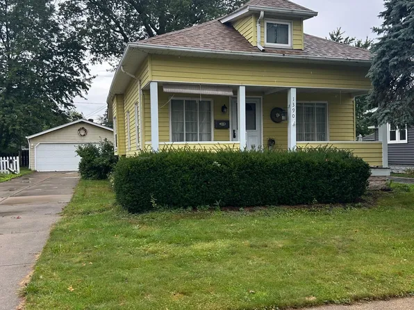 1390 Iroquois Ave, Mayfield Heights, OH 44124