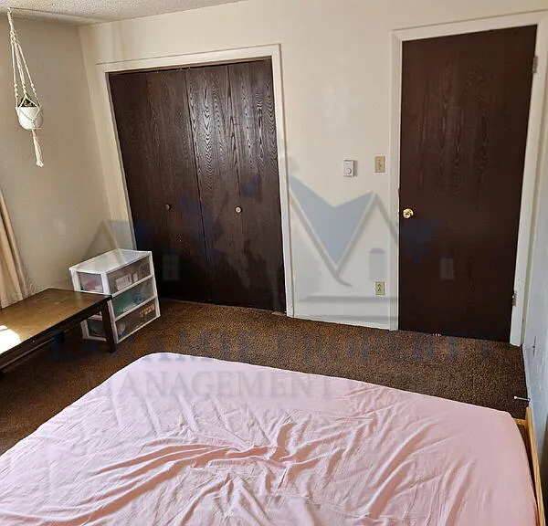 714 Downey St #2 — Photo 13