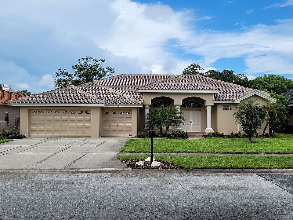 1st image of 214 Old Oak Cir