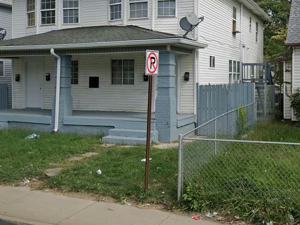 2nd image of 323 N Sherman Dr #1
