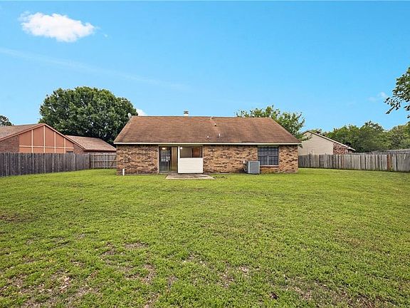 5th image of 910 Camino Ct