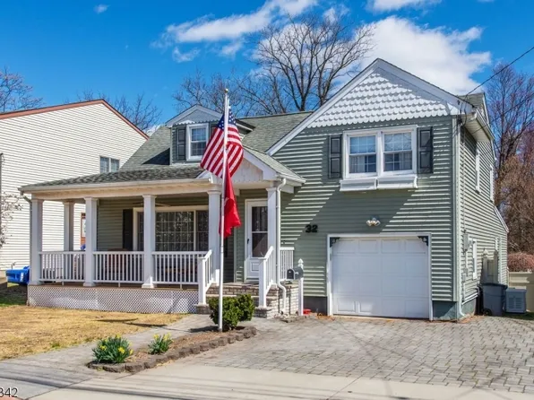 32 Maple St, Little Falls Twp., NJ 07424