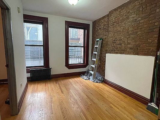 1st image of 1093 2nd Ave #3RN