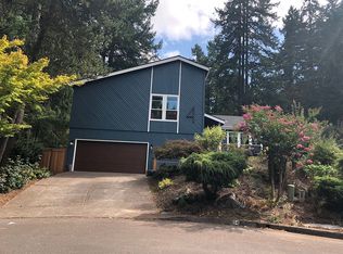 4 Essex Ct, Lake Oswego, OR