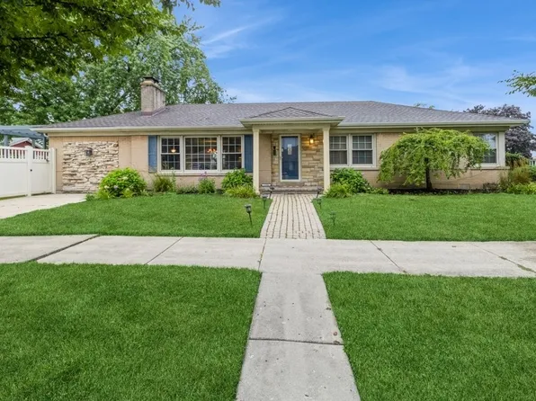 7350 Lavergne Ave, Skokie, IL 60077