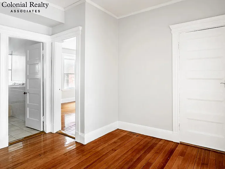 10 Strathmore Rd #22 — Photo 37