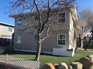 590 Denslowe Dr, Reno, NV 89512