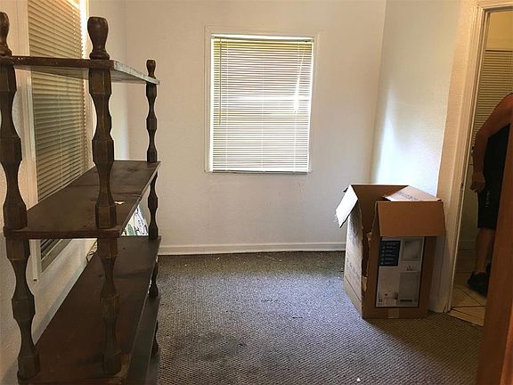 5th image of 410 E Central Blvd